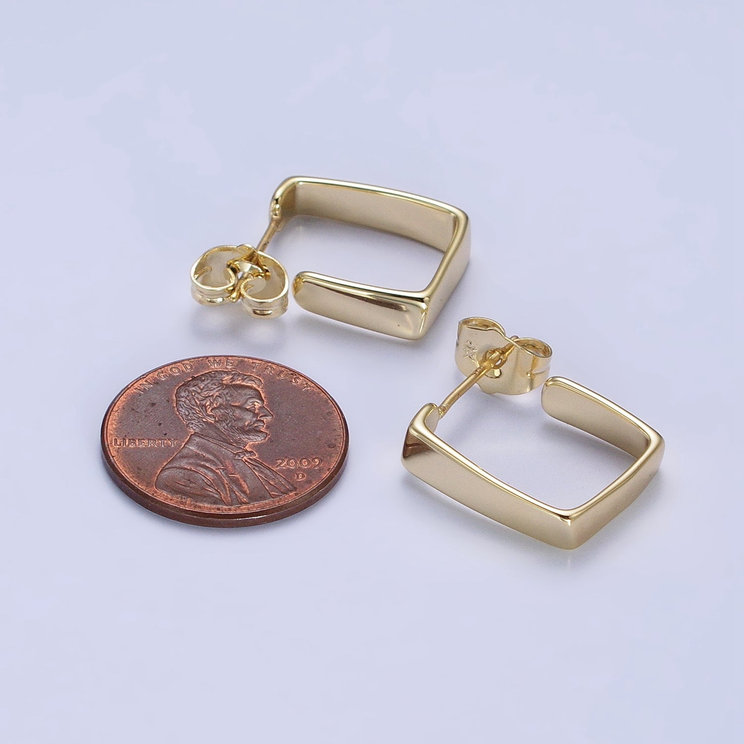 14K Gold Filled J-Shaped Rectangular Geometric Hoop Earrings | V034 - DLUXCA