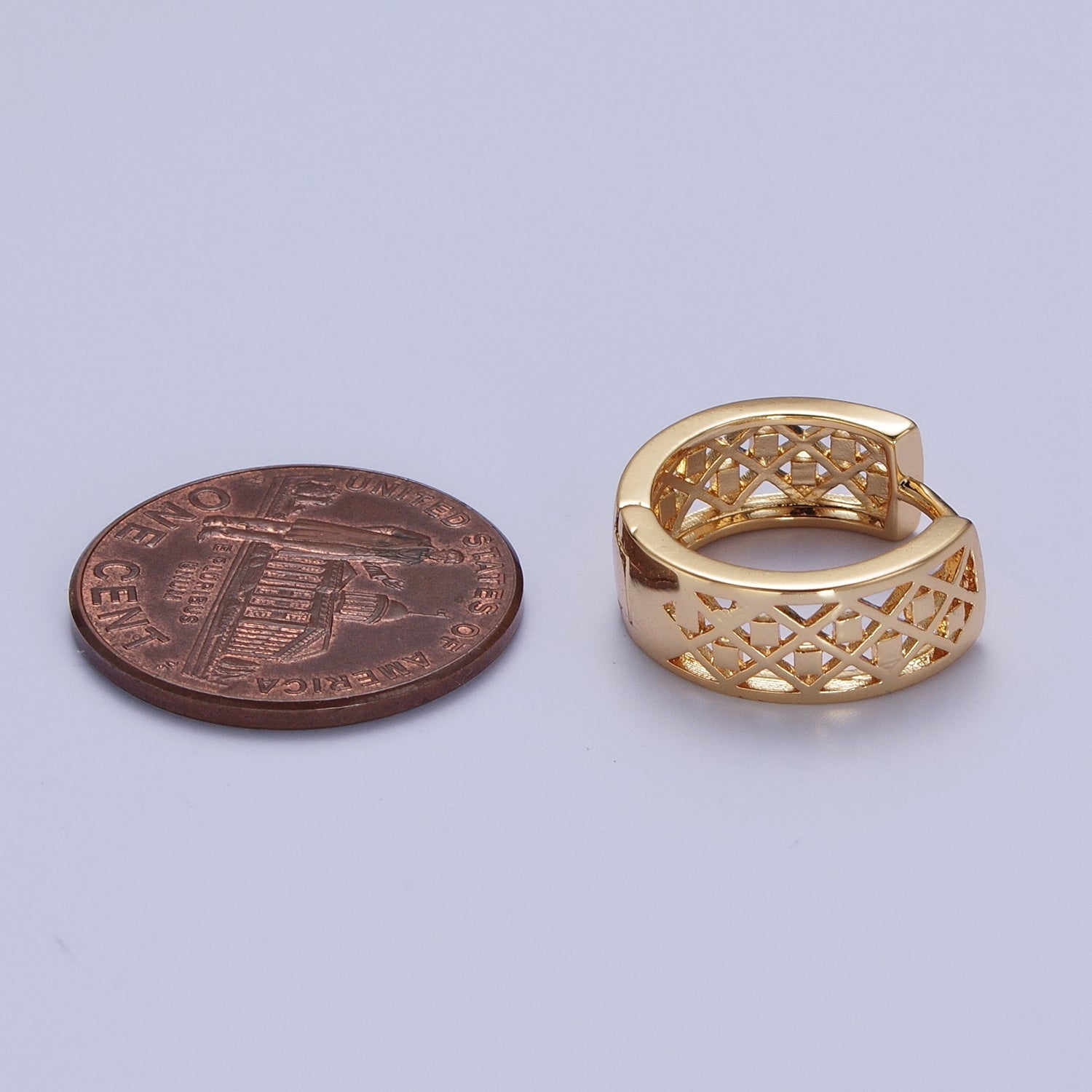 16K Gold Filled Filigree Rhombus Textured Wide Band 15mm Huggie Hoops Earrings | X845 - DLUXCA