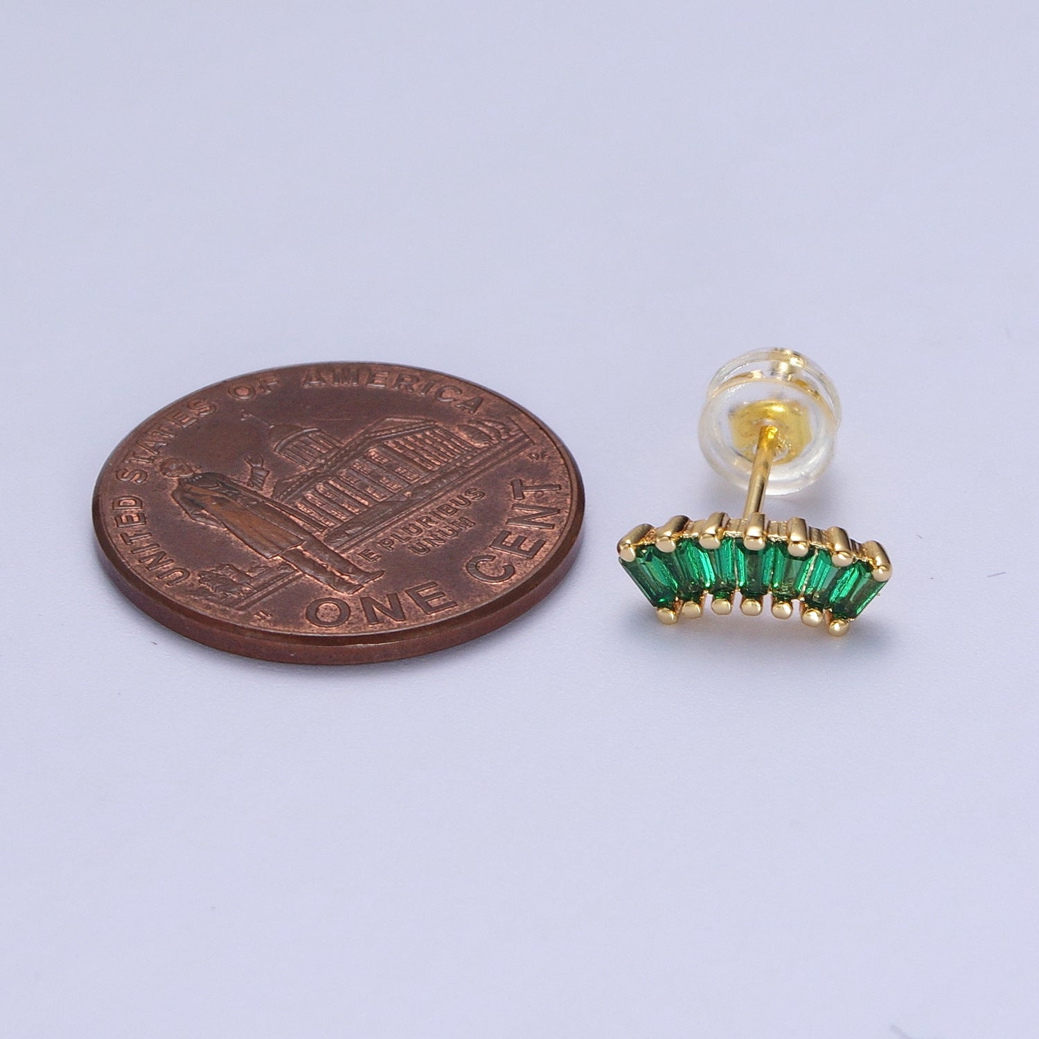 24K Gold Filled Green Baguette Cubic Zirconia Stud Earrings | Y100 - DLUXCA