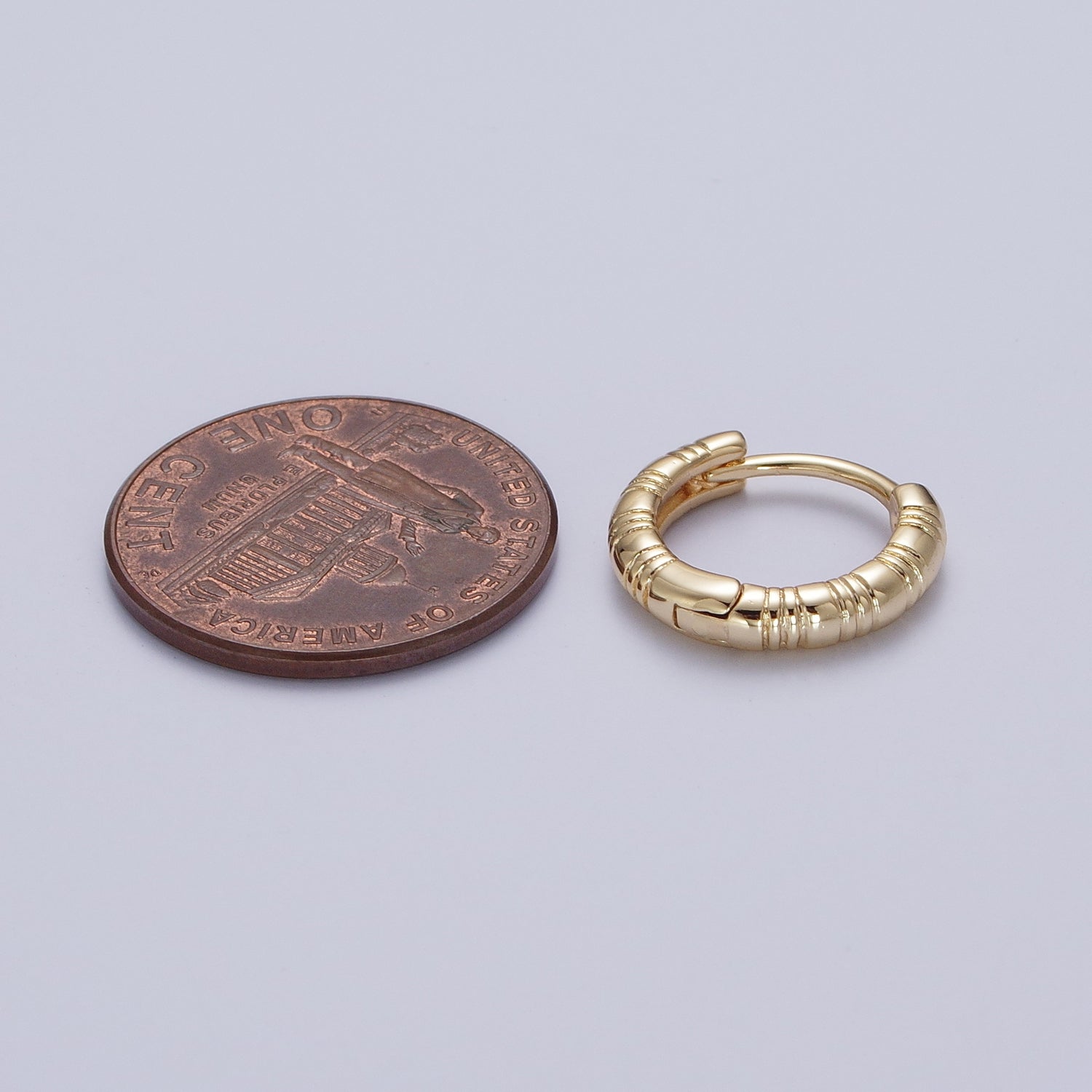 Gold Huggie Earring Minimalist Line Textured Gold Earring for Fashion Jewelry | Y047 Y051 - DLUXCA
