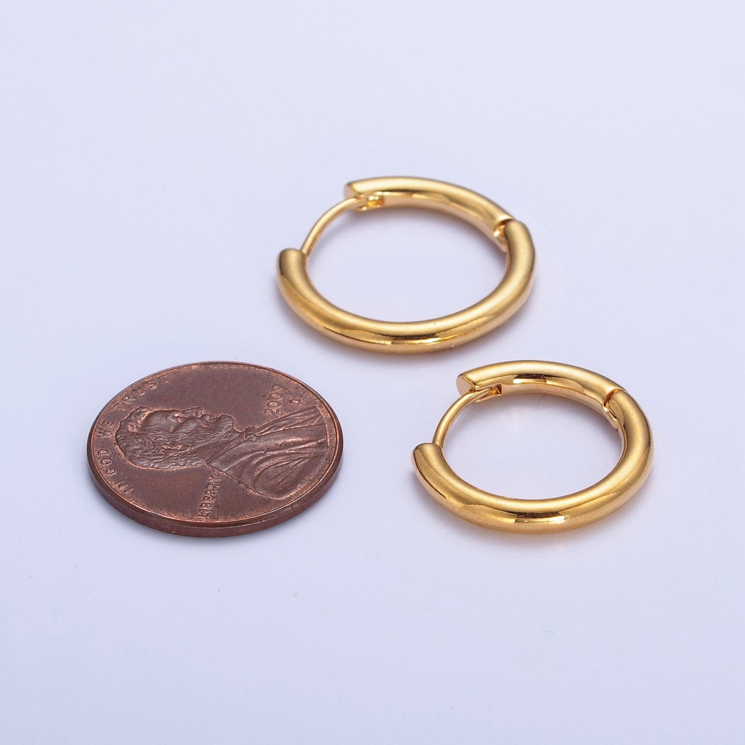 Gold Hoop Minimalist Huggie Hoop Earrings Perfect For Everyday Wear / Minimalist Earring / Perfect Gift | Q451 Q453 - DLUXCA