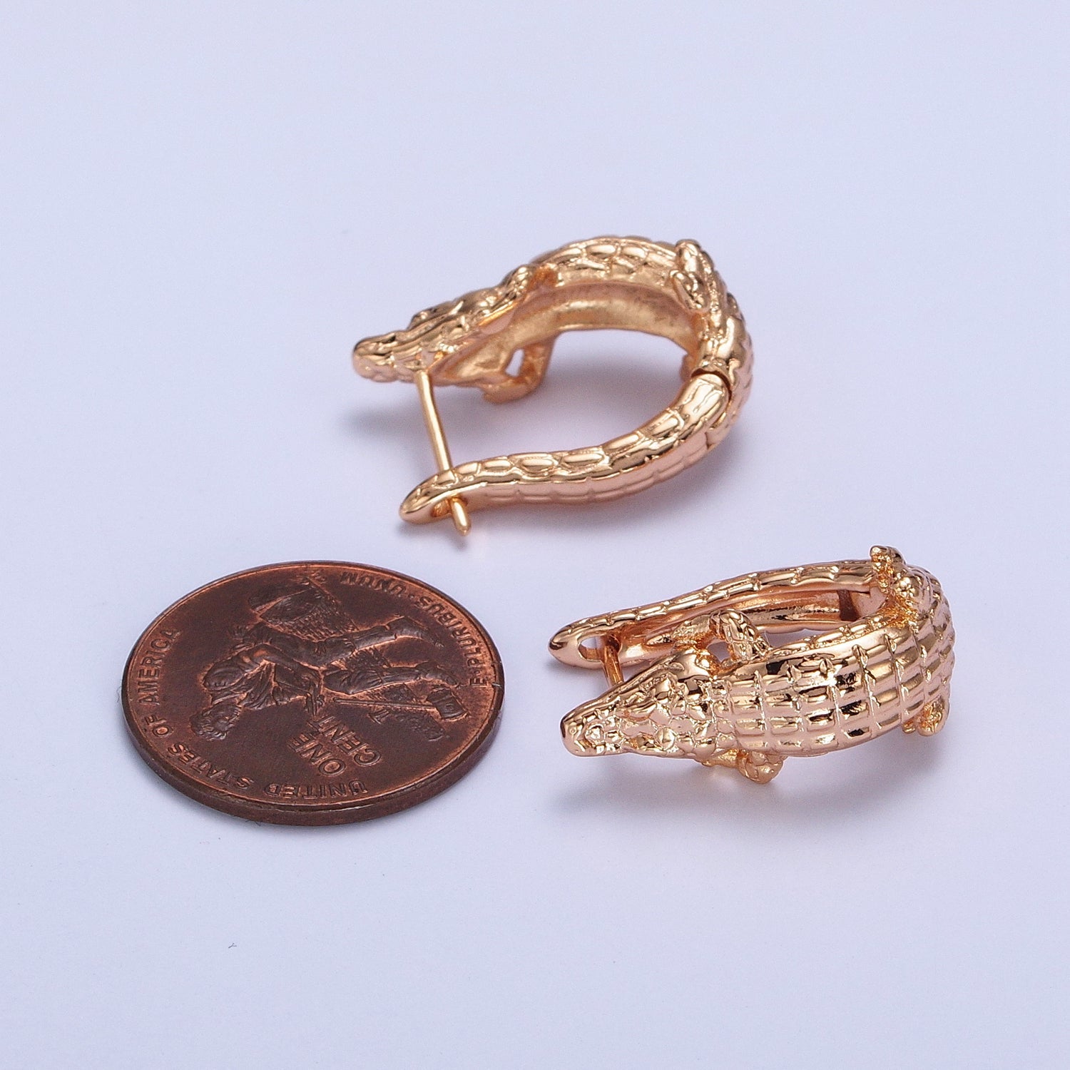 Gold Alligator Crocodile Reptilian Animal-Themed English Lock Gold Earrings | AB225 - DLUXCA