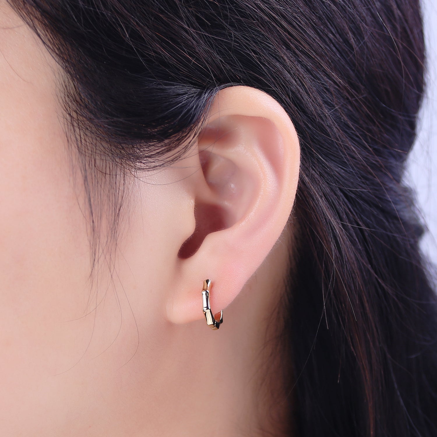 14k Gold Filled Round Hoop Earring, Dainty Hoop Huggie Earring, Small Hoop Earring, Round Huggie, Circle Huggie, Minimal Everyday Earring T-288 - DLUXCA