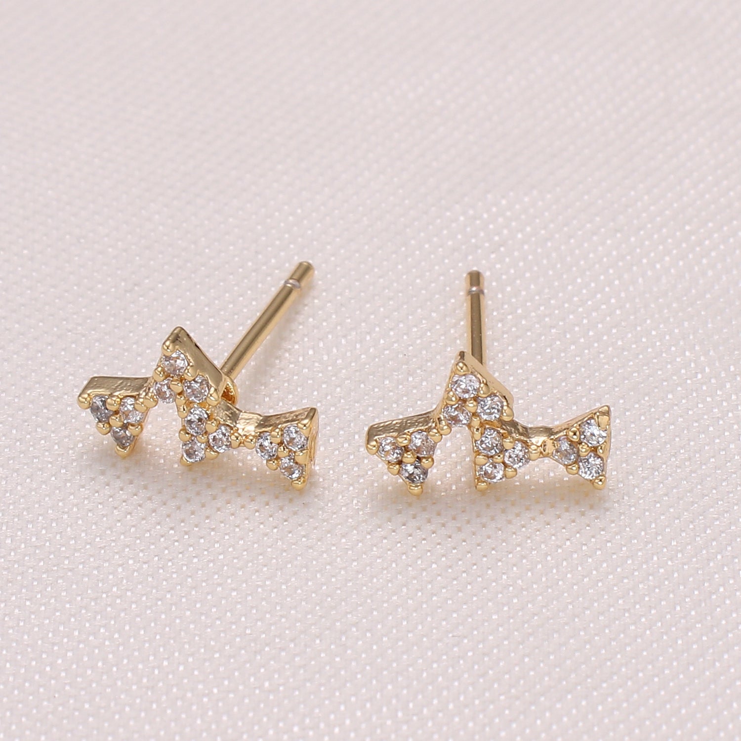 Tiny Golden Crystal Bowtie Studs Earring CZ Micro Pave Formal Casual Daily Wear Earring Jewelry GP-998 - DLUXCA