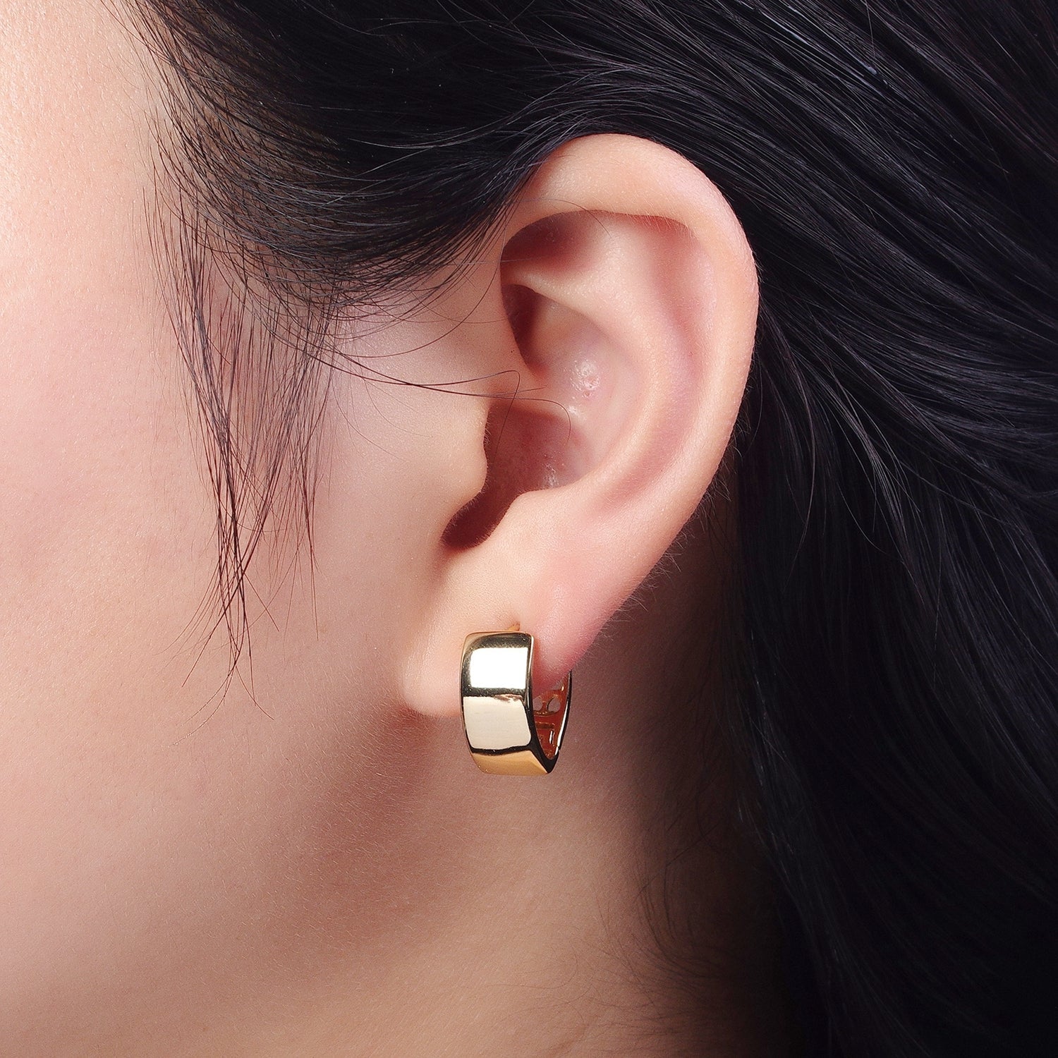 14K Gold Filled Minimalist Wide Band Triangle Huggie Hoop Earrings | X907 - DLUXCA