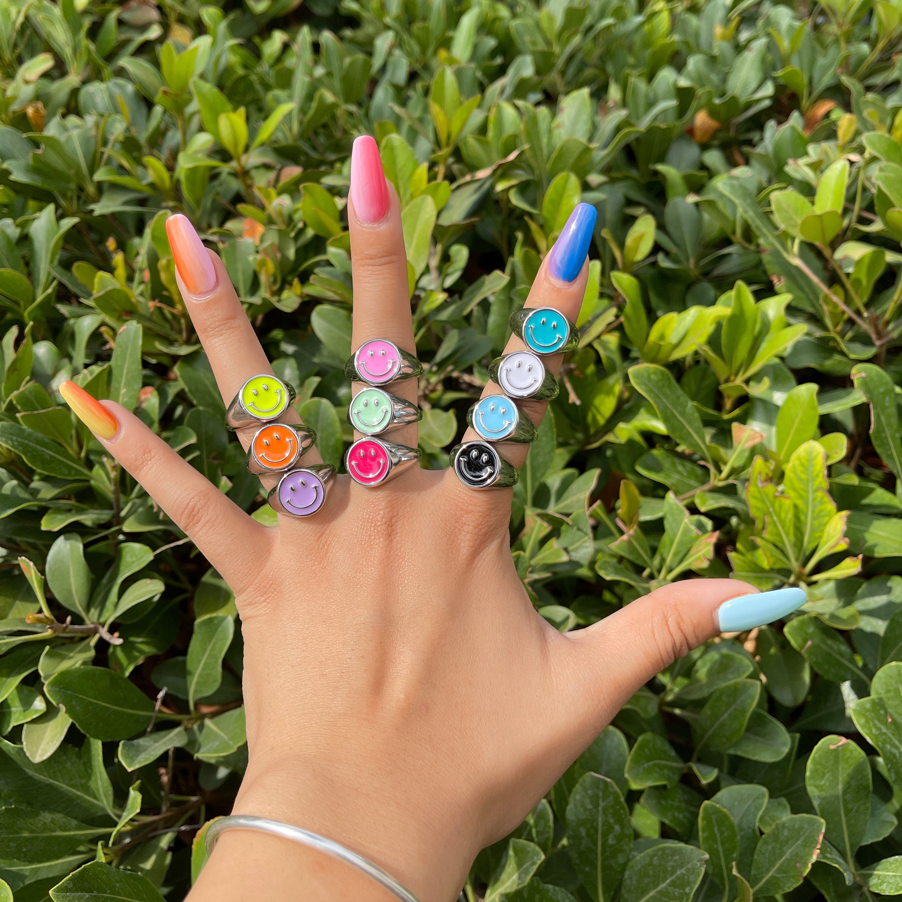 Enamel Happy Face Ring, Silver Smiley Face Signet Ring Y2K Jewelry Inspired - DLUXCA