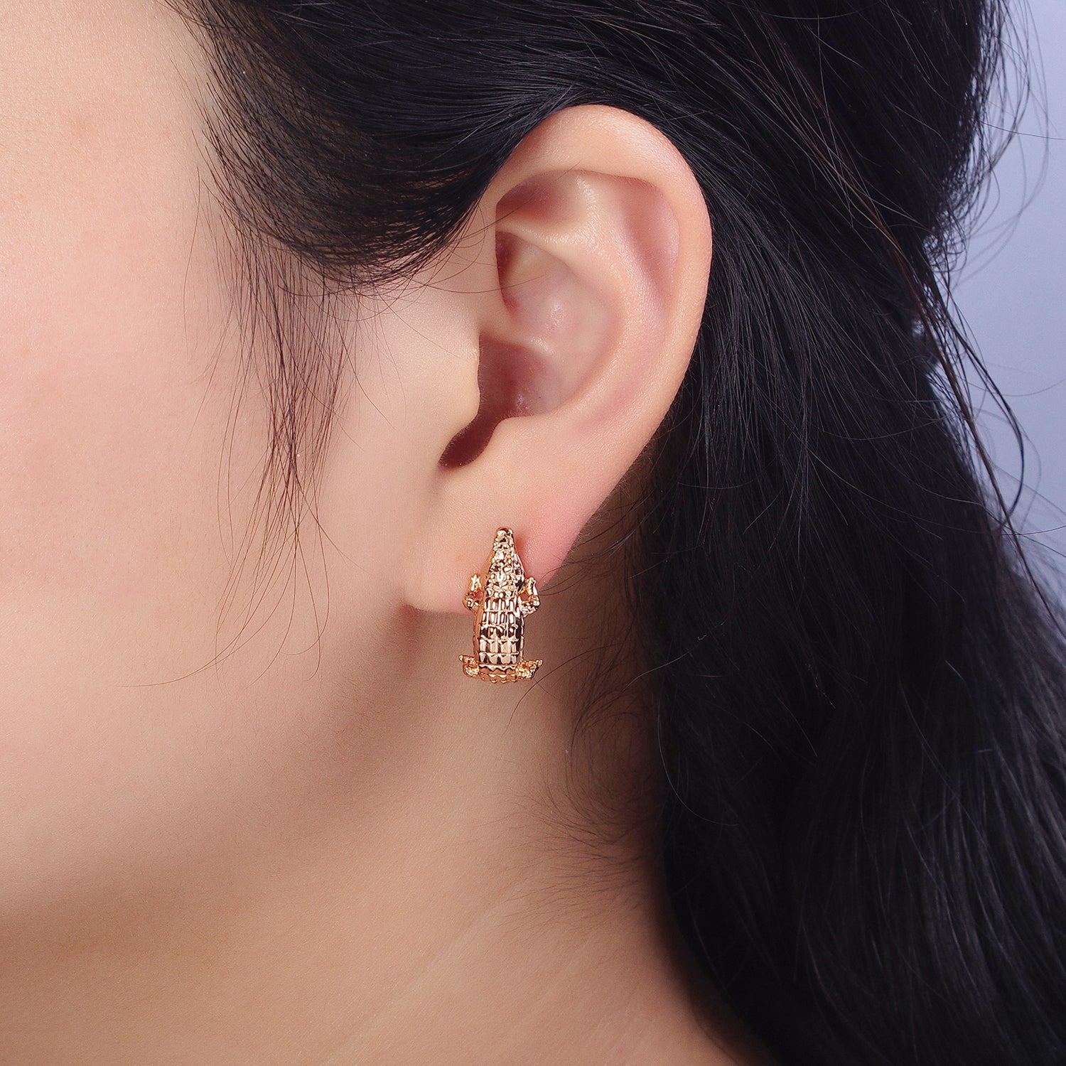Gold Alligator Crocodile Reptilian Animal-Themed English Lock Gold Earrings | AB225 - DLUXCA