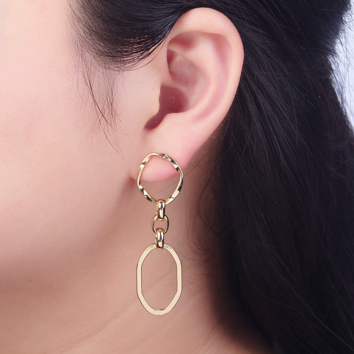 24K Gold Filled Hammered Oval Chain Link Dangle Stud Earrings W744 - DLUXCA