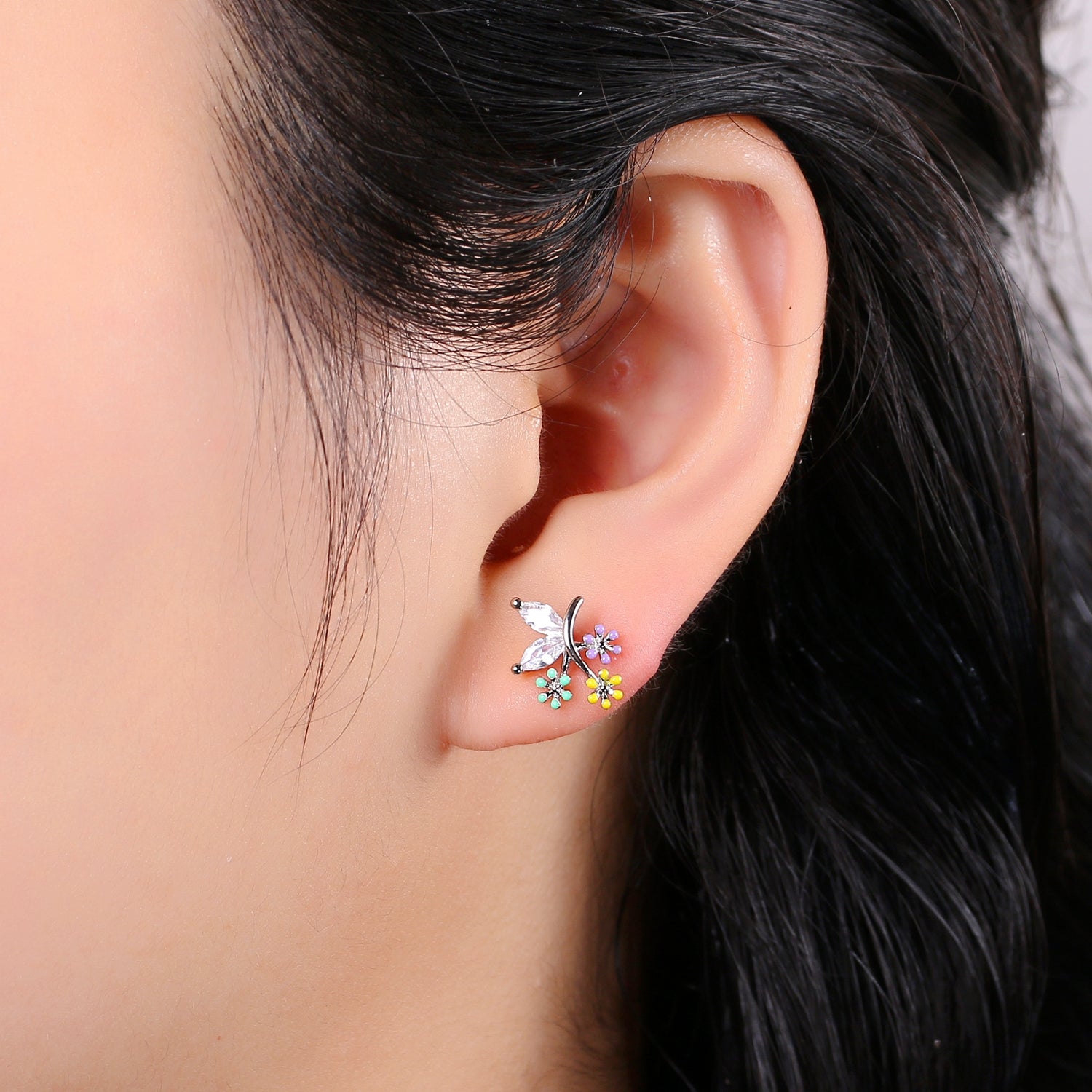 Gold Flower Stud Earring with Cz stone - DLUXCA