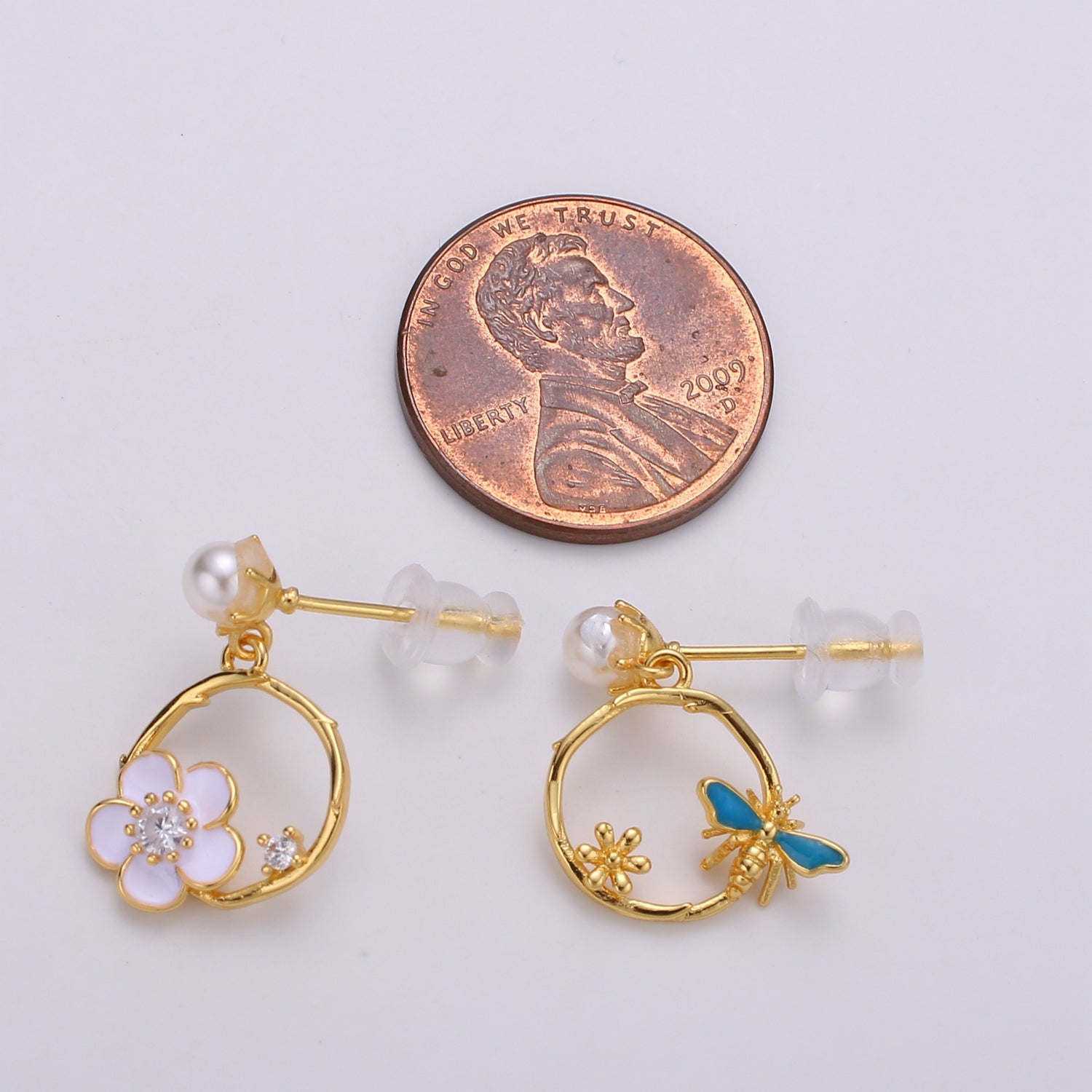 Gold Bee and Flower earrings, Studs, 13k Gold Filled Mismatched earrings, Gifts for kids Valentine Gift Jewelry - DLUXCA