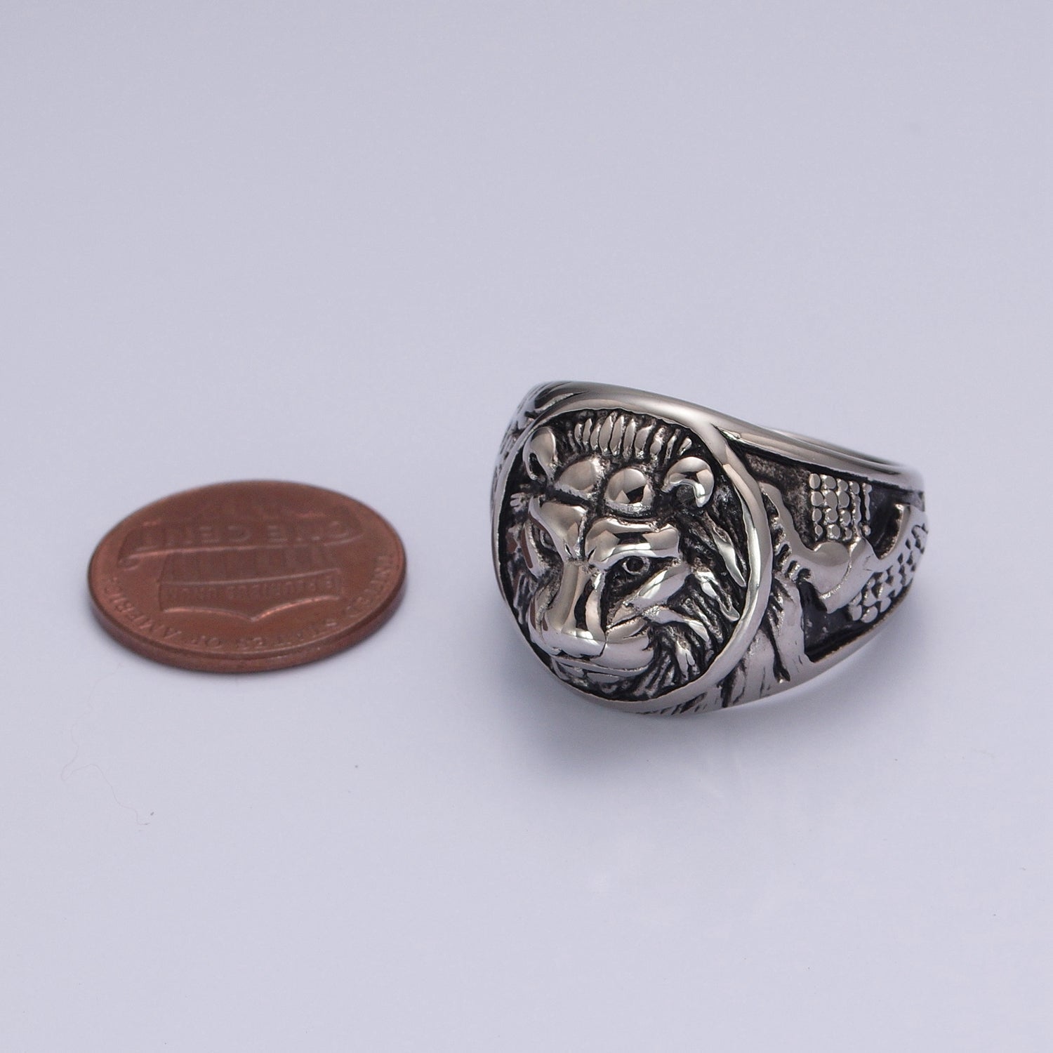 Men's Vintage Stainless Steel Ring Lion Head Shield Biker Gold / Silver Band Men Jewelry S-049 S-050 S-051 - DLUXCA