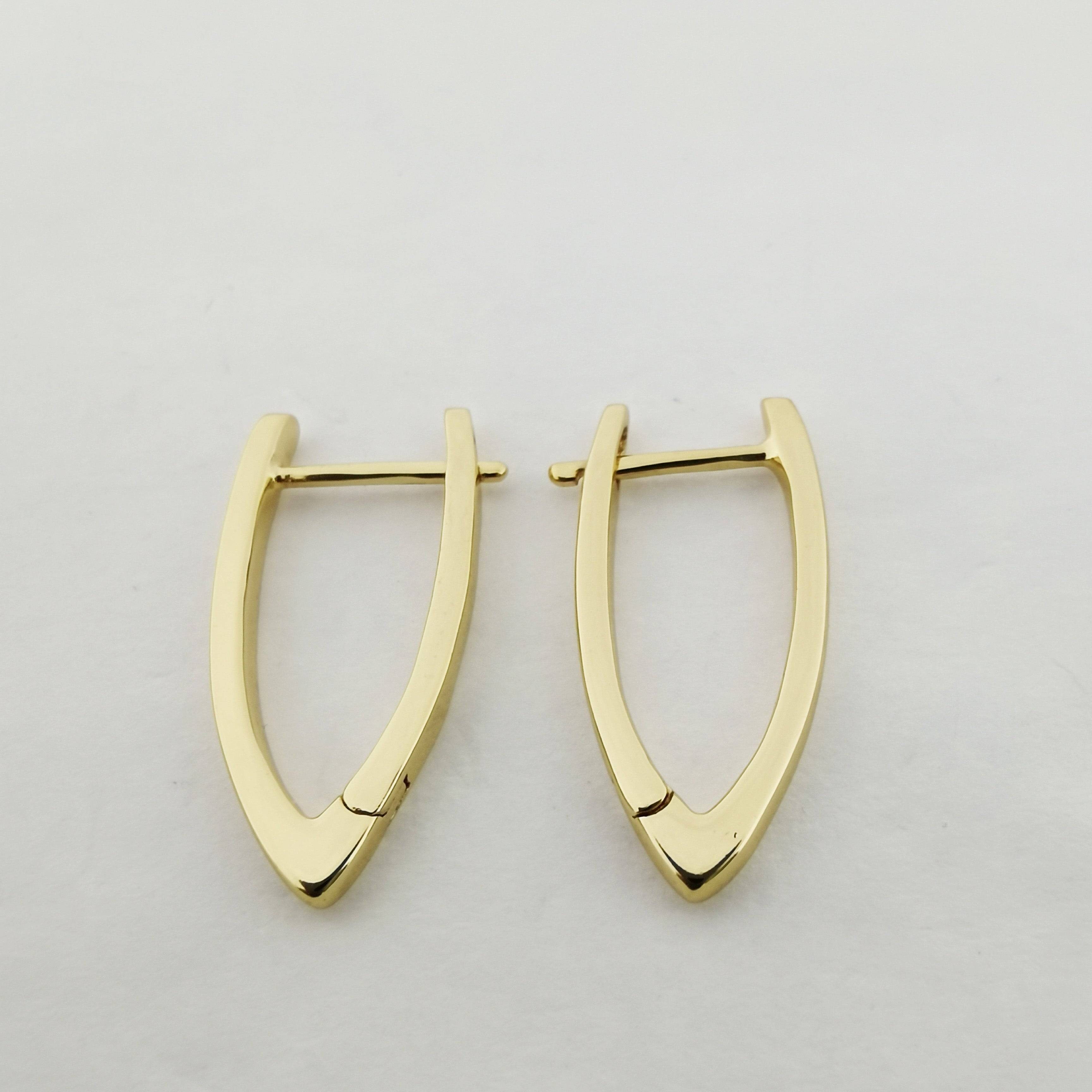 1pair V-Shaped Ellipse Golden Huggies Earring, Plain Gold Filled Oval Ellipse Geometric Daily Wear Earring Jewelry Q227 - DLUXCA