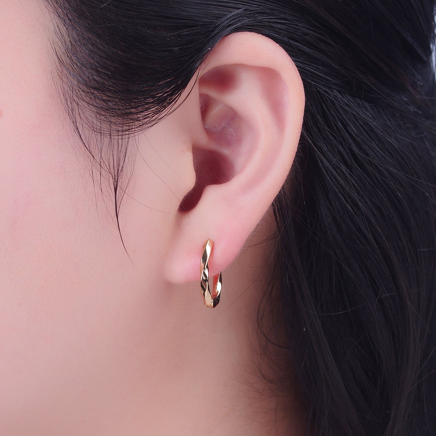 24K Gold Filled Geometric Hammered Twist U Shaped Huggie Hoops Earring  W715 - DLUXCA