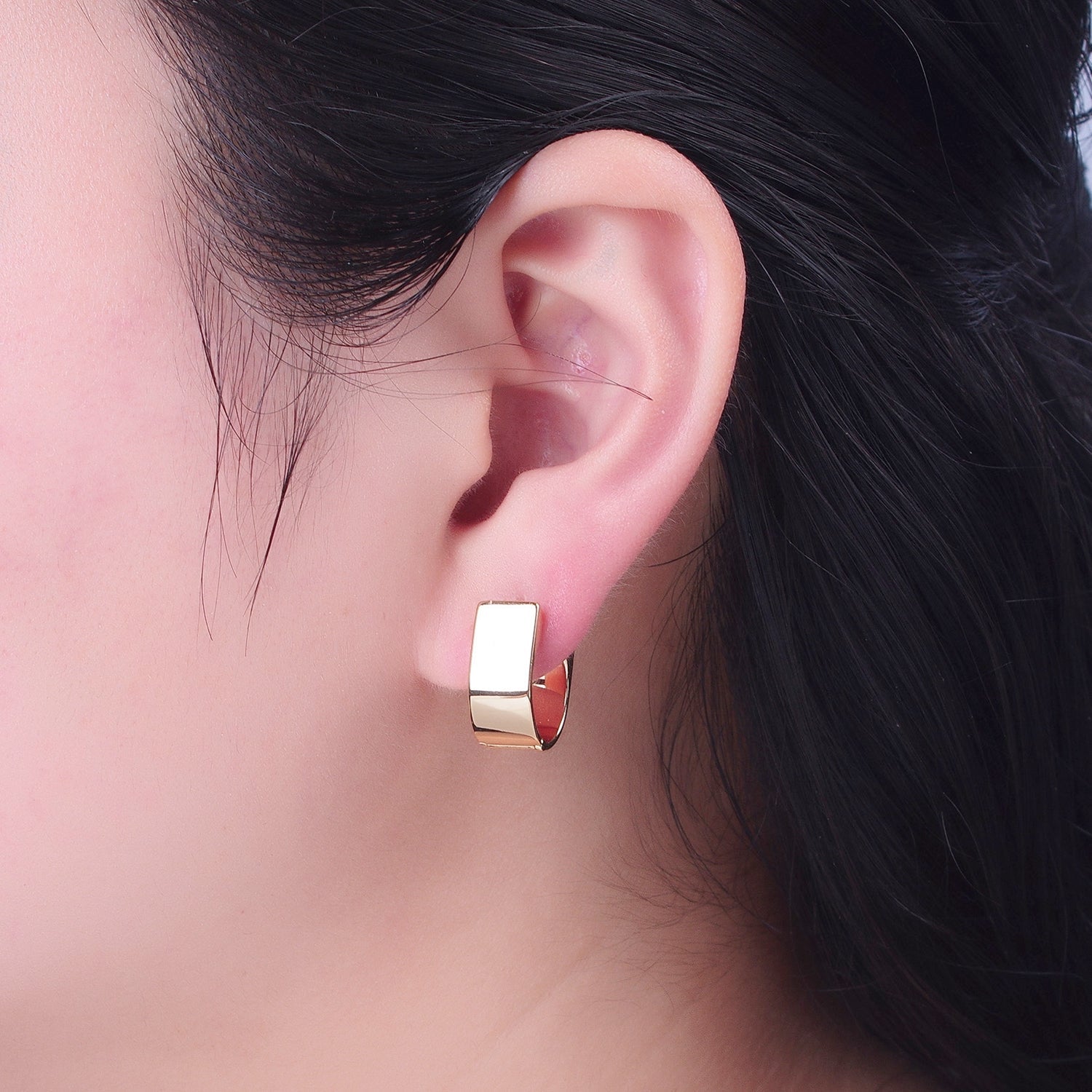 24K Gold Filled Minimalist Geometric Thick Huggie Hoops Earrings W700 - DLUXCA