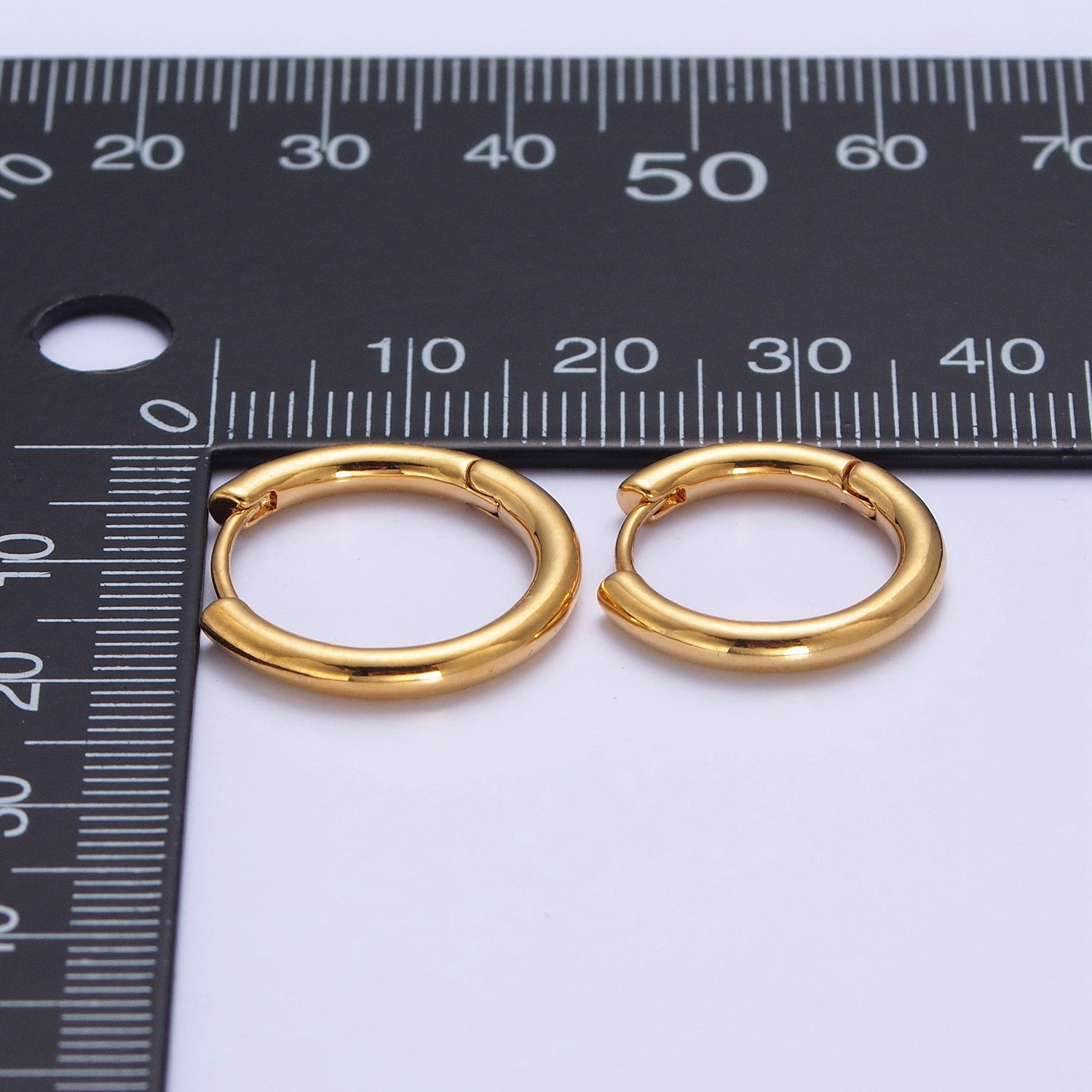 Gold Hoop Minimalist Huggie Hoop Earrings Perfect For Everyday Wear / Minimalist Earring / Perfect Gift | Q451 Q453 - DLUXCA