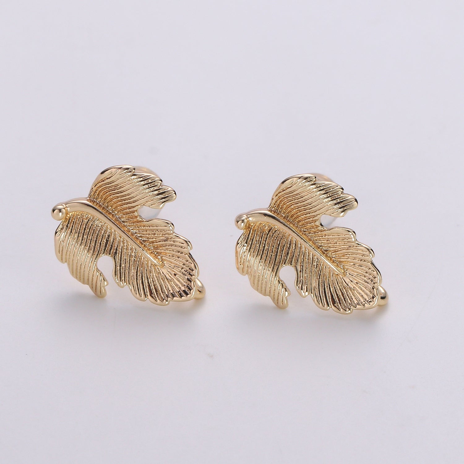 1 Pair Golden Leaf Gold Filled Studs - L015 - DLUXCA