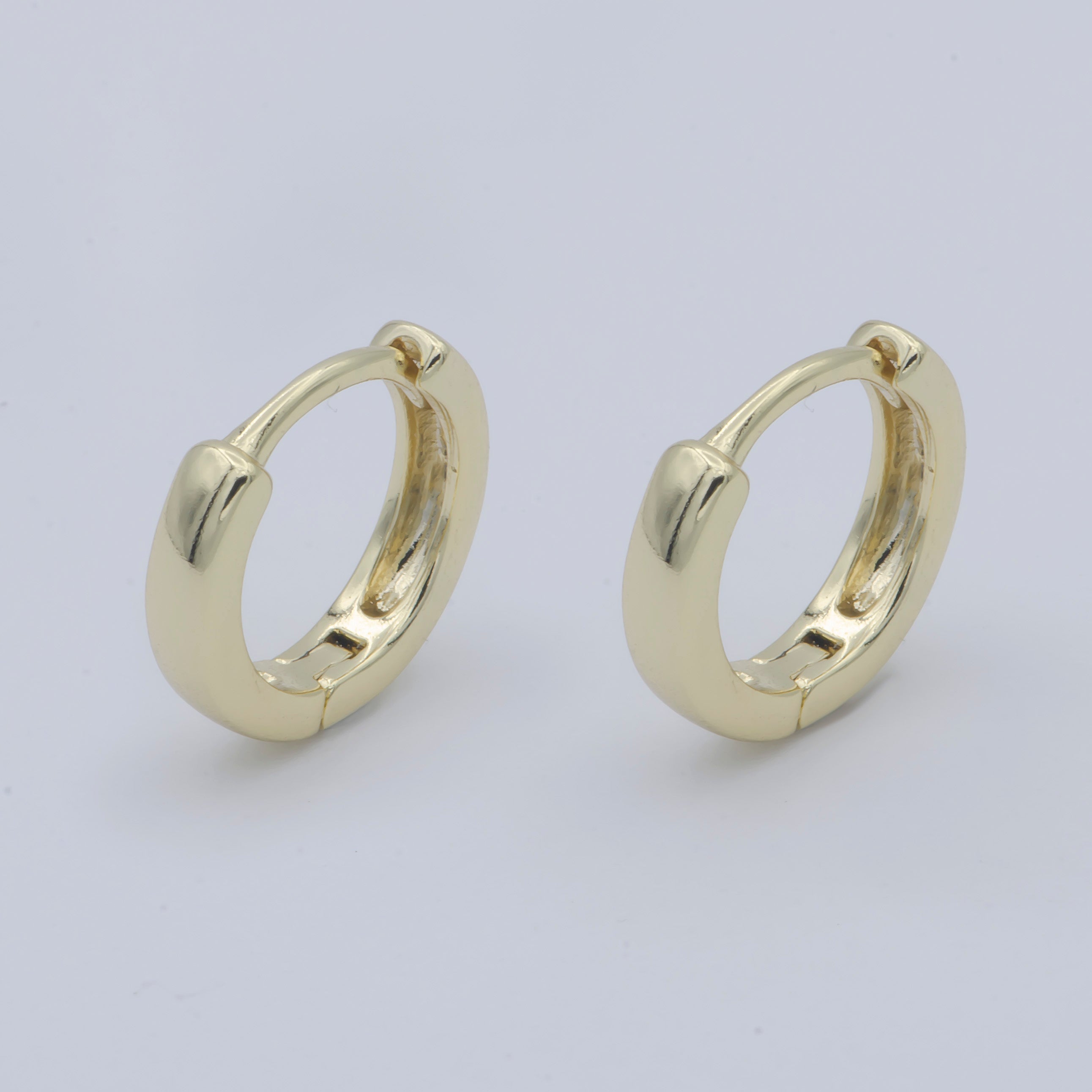 14K Gold Filled 13mm Huggie Hoop Earrings | Leo-570 - DLUXCA