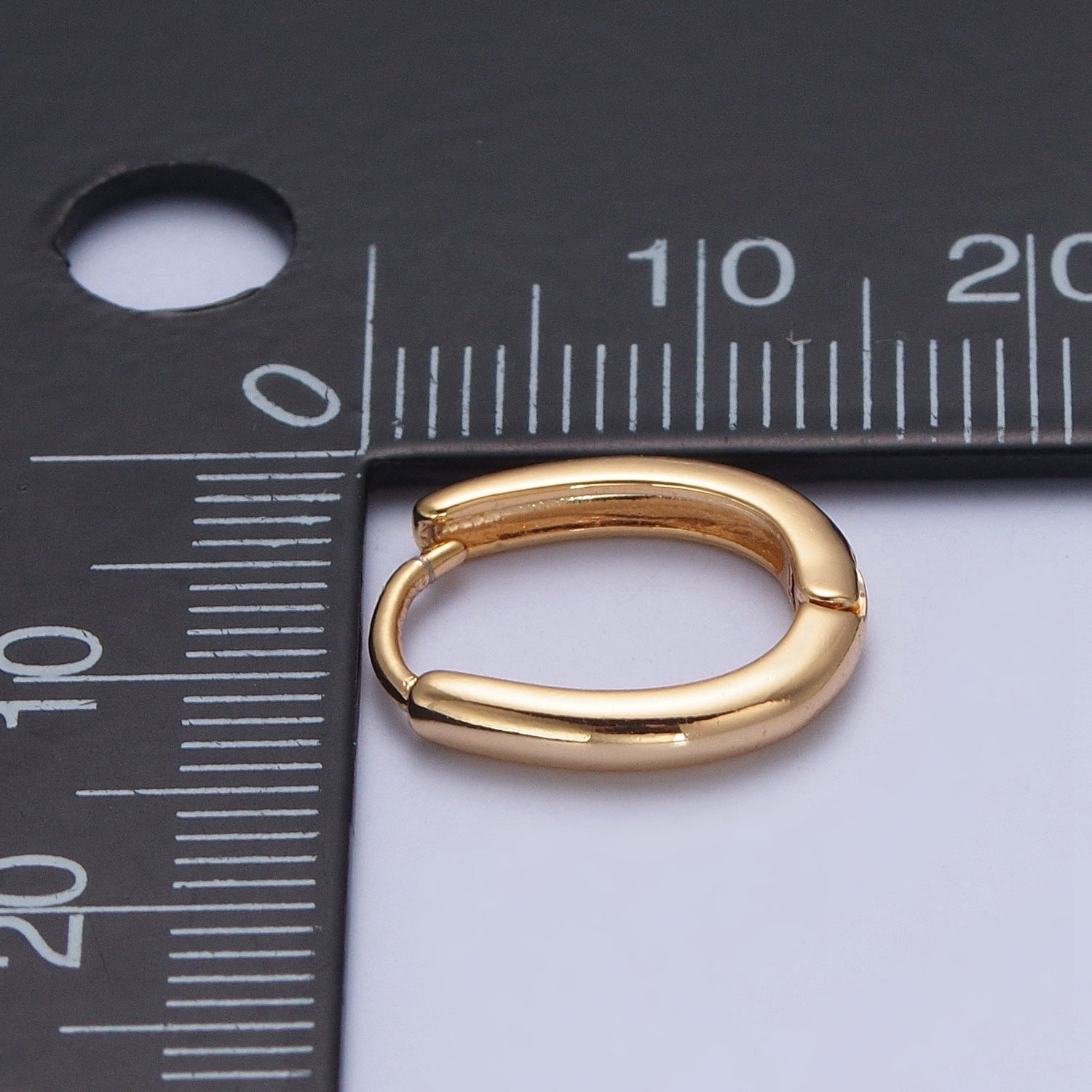 Minimalist Gold Oval U Shaped Huggie Hoops Earrings W693 - DLUXCA