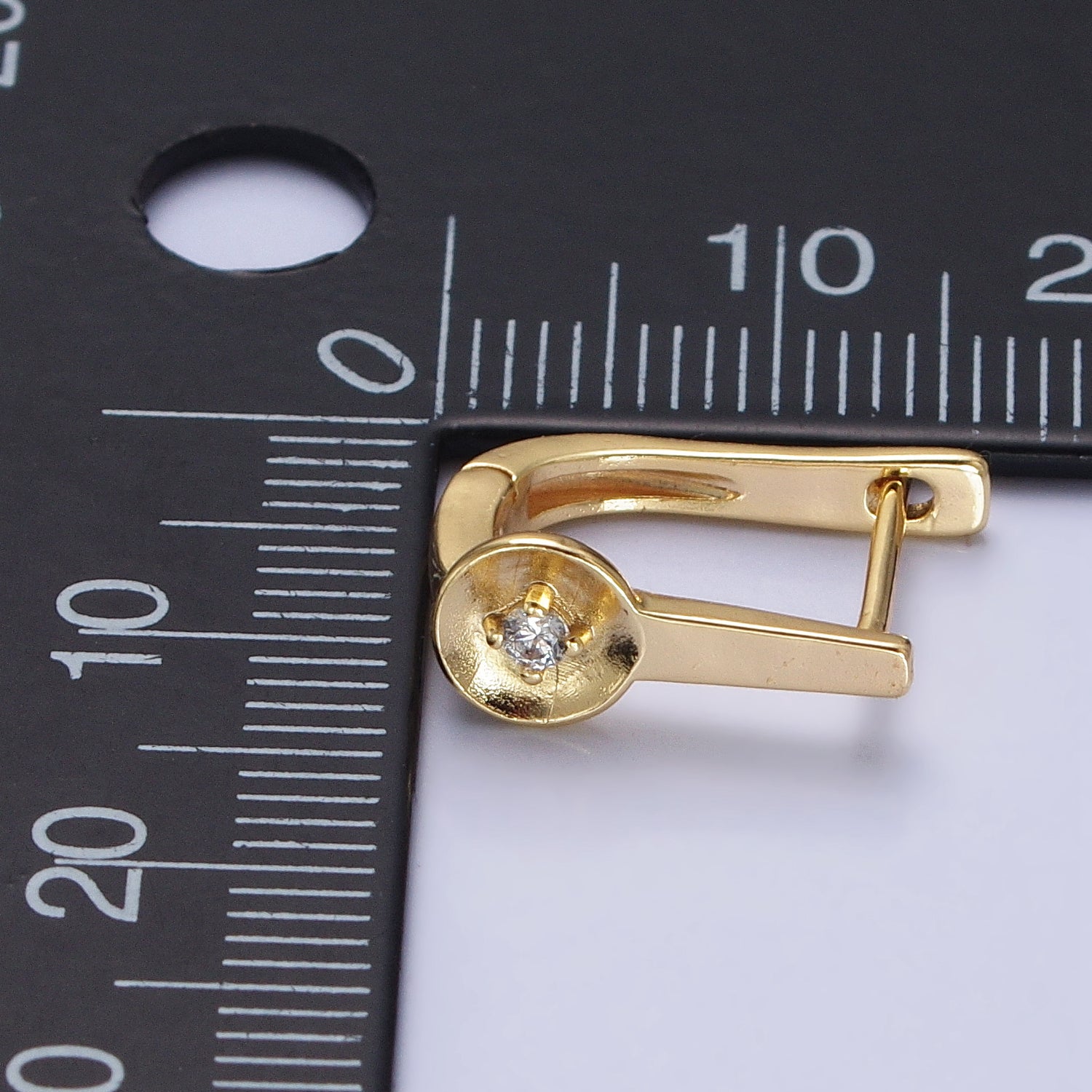 Gold 16mm U-Shaped Oblong Round CZ Geometric English Lock Earrings | AB436 - DLUXCA