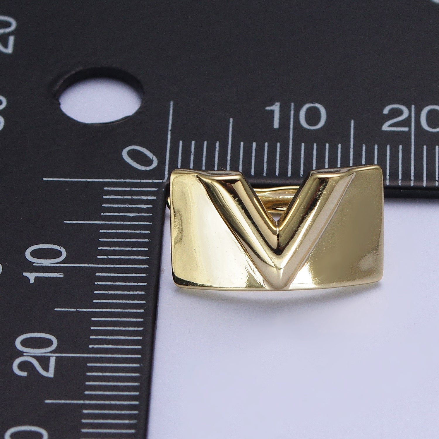 Minimalist Gold Filled V Arrow Wide Latch Lever Back Earrings T137 - DLUXCA