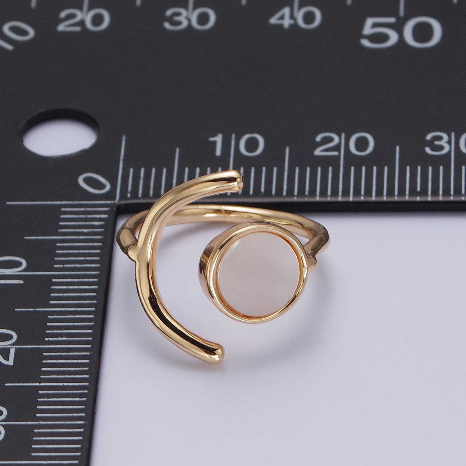 Geometric Crescent Round Shell Pearl Adjustable Gold Ring | Y546 - DLUXCA