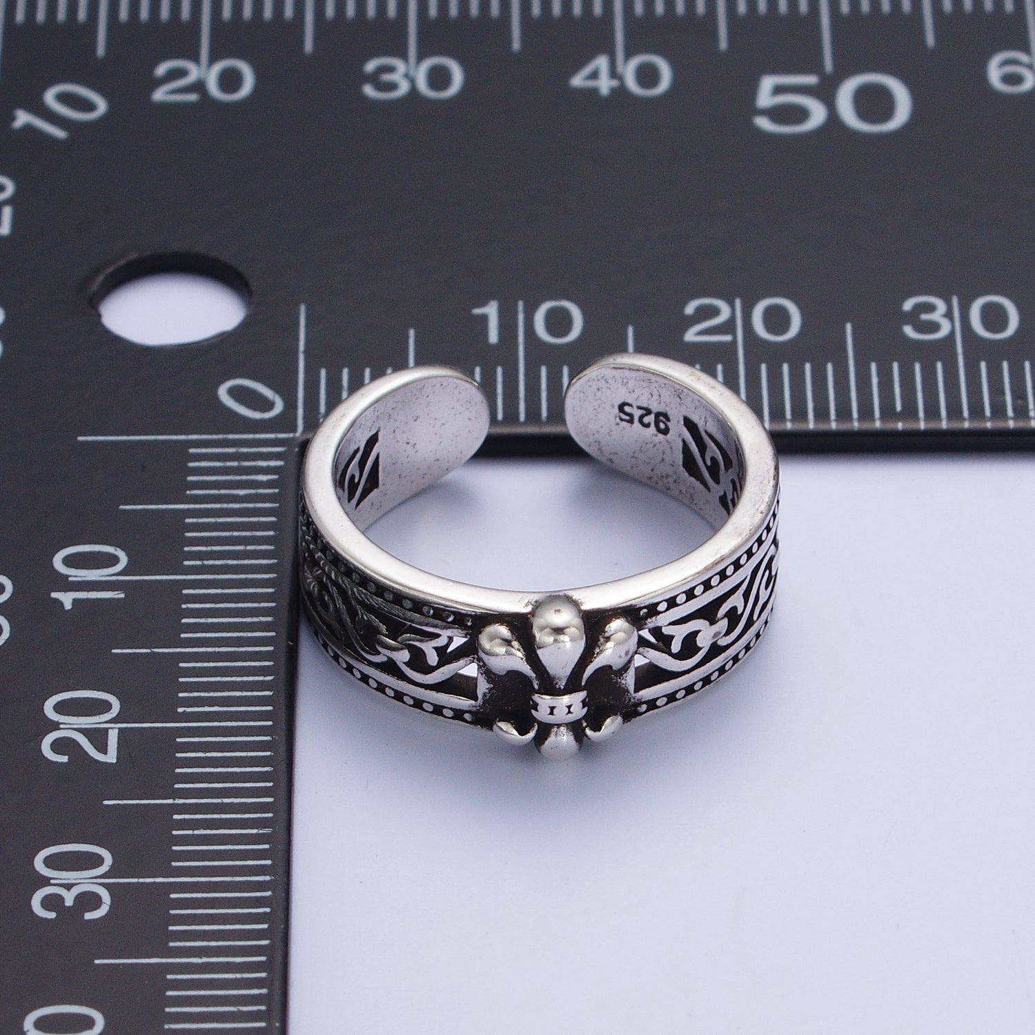 White Gold Filled King Club Geometric Print Wide Adjustable Silver Band Ring | X592 - DLUXCA