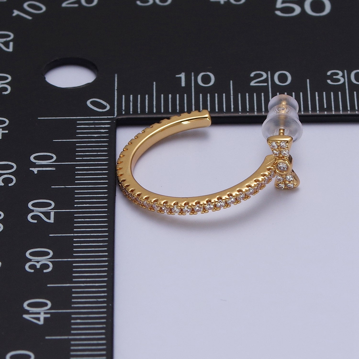 21mm Micro Pave Cubic Zirconia CZ Ribbon Round Open C Shaped Hoop Stud Earrings X-856 - DLUXCA
