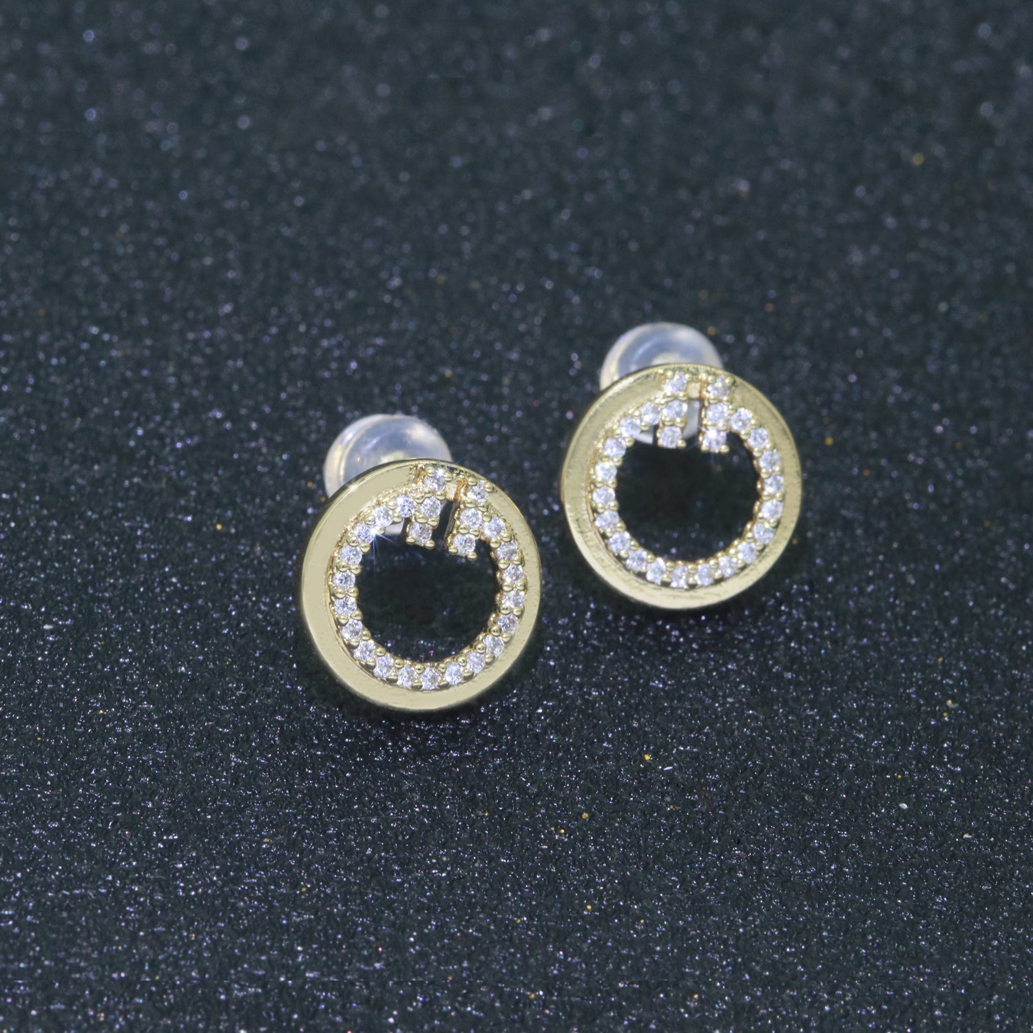 Dainty Gold Stud Earring Micro Pave Circle Stud Earring - DLUXCA