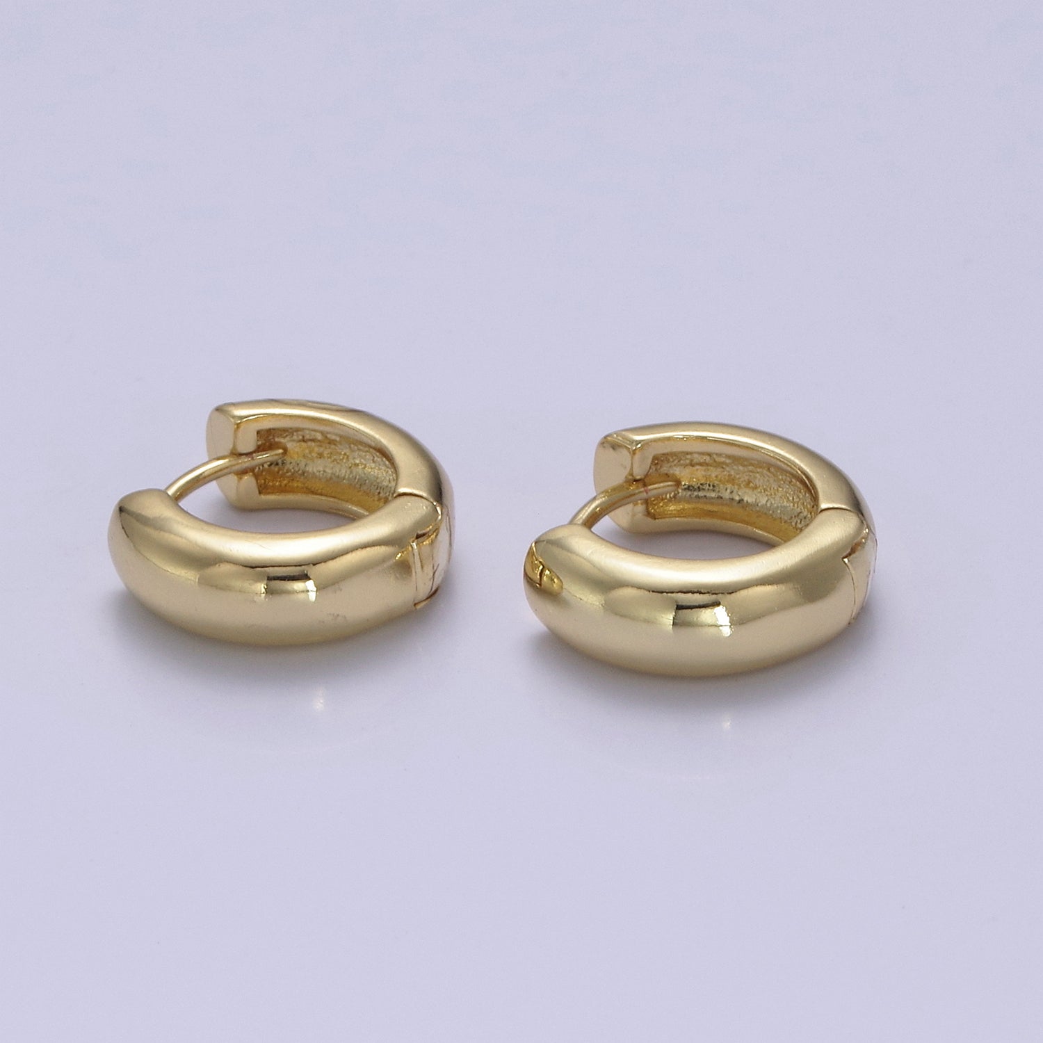 Dainty Hinged Huggie Earrings  Gold Hoop Earrings Perfect Minimalist Look Wholesale Jewelry T-364 - DLUXCA