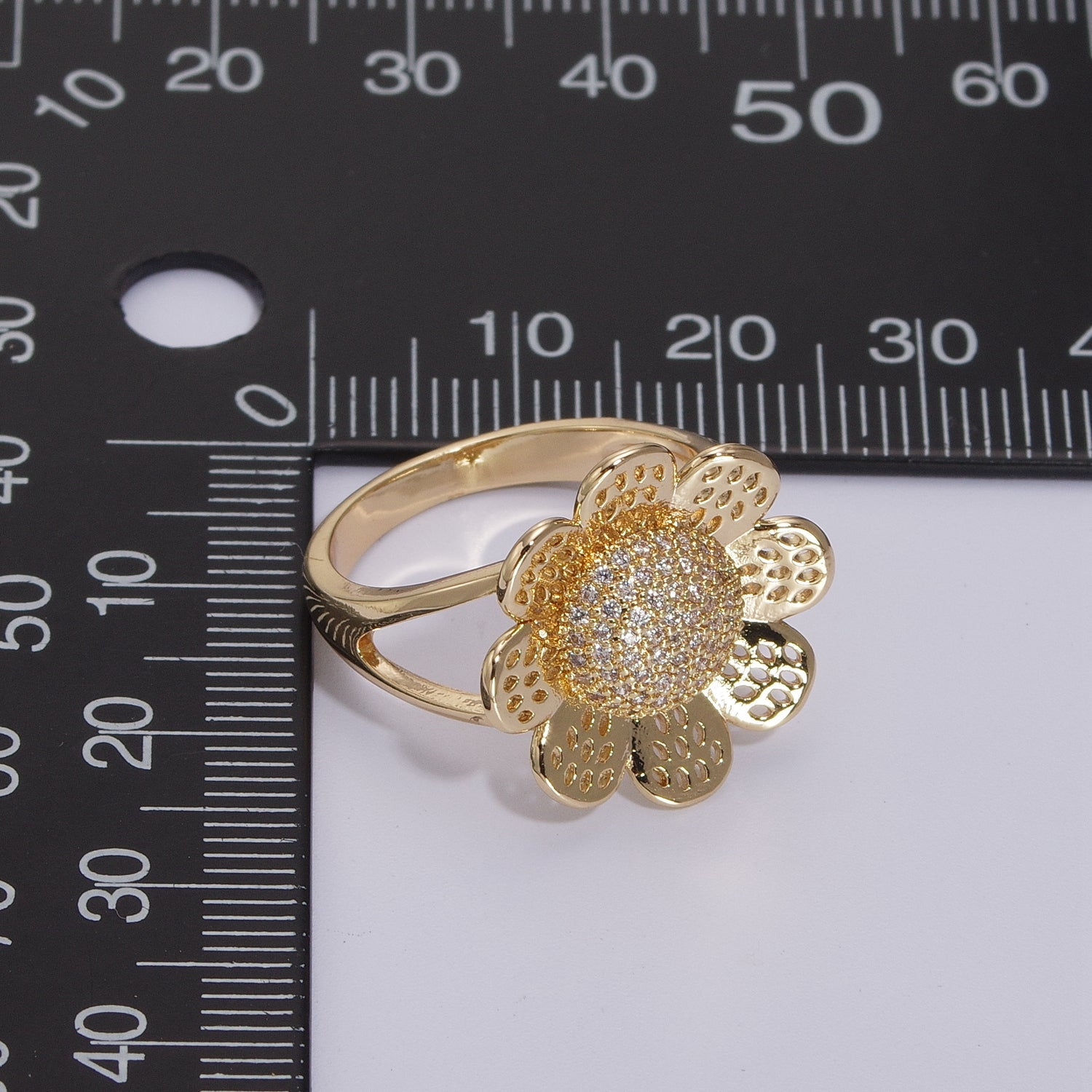 Gold Filled Daisy Flower Ring - Statement Flower Ring - Stackable Ring - 3D Flower Ring Size 7,8,9 - DLUXCA