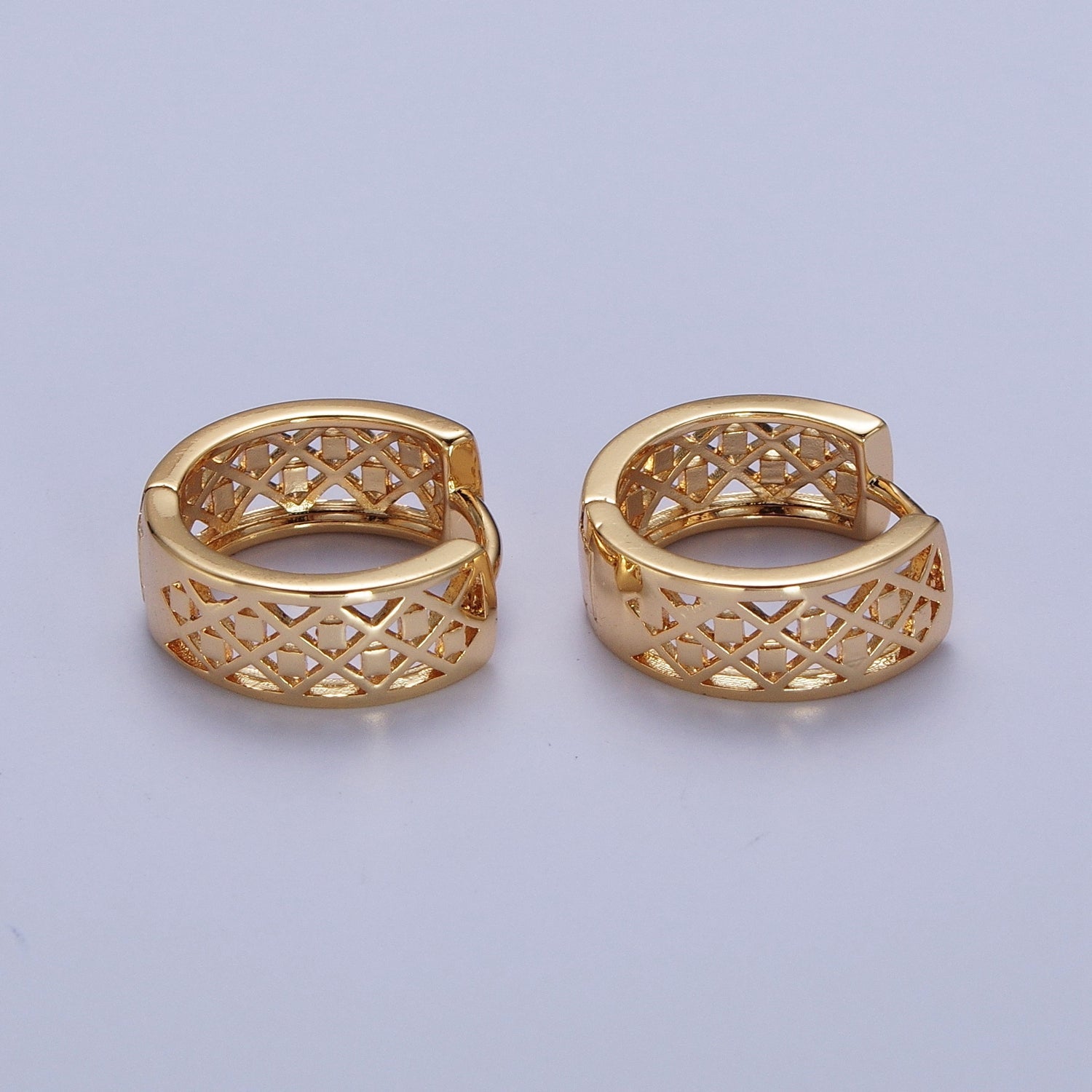 16K Gold Filled Filigree Rhombus Textured Wide Band 15mm Huggie Hoops Earrings | X845 - DLUXCA
