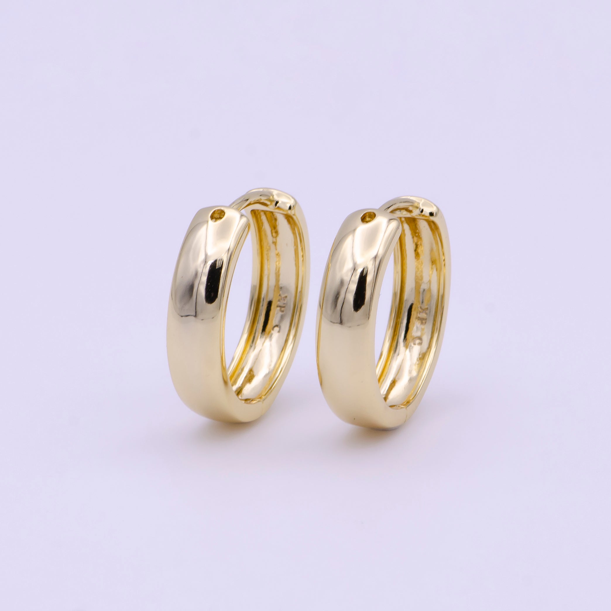 22mm Minimalist Gold Huggie Hoop Earrings | Y167 - DLUXCA