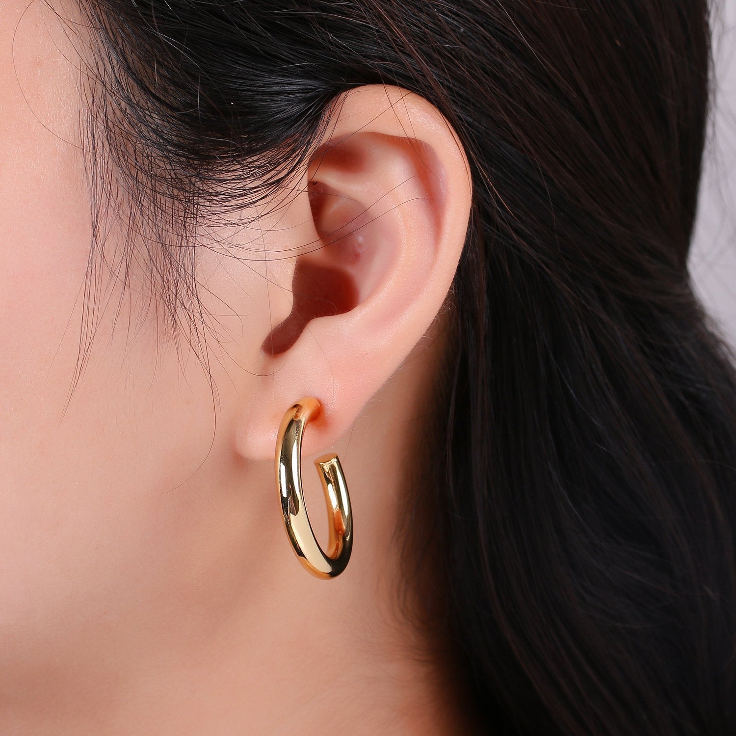 Chunky Gold Hoop,Gold Earrings, 14K Gold Filled Earring, Chunky Earrings, Dainty Hoop, Chunky Hoop, Gold Small Hoop, Earring for women 30mm - DLUXCA