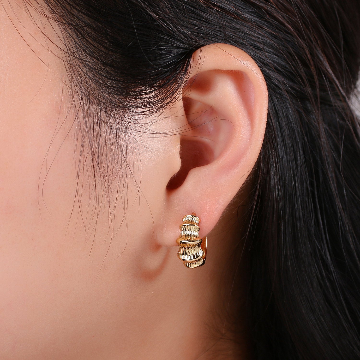 24k Vermeil Gold Earrings, Huggie Earring, Dainty Earrings, Chunky Bamboo Earrings, Everyday Wear Earrings 15mm Earring - DLUXCA