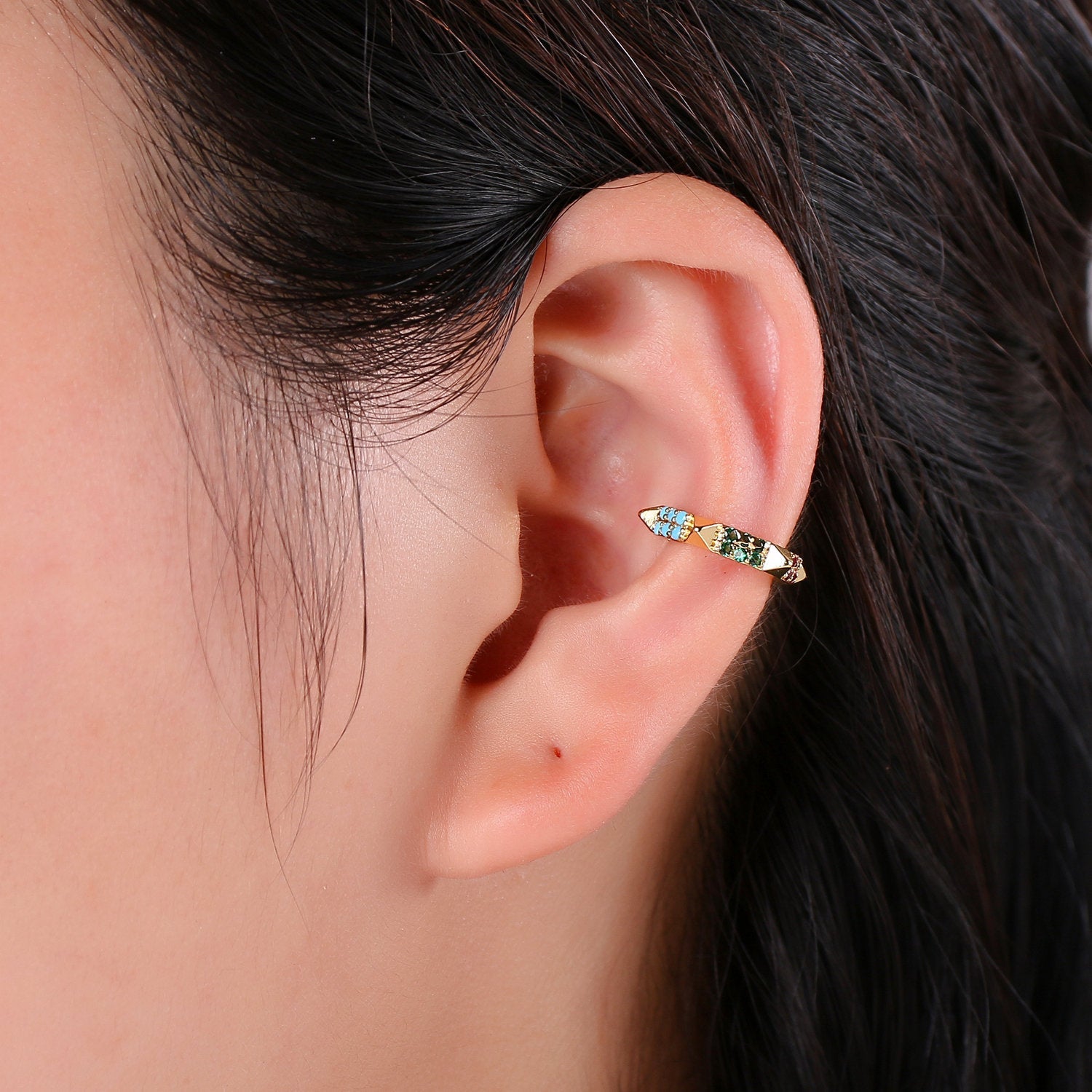 1x Dainty Pyramid Spikes Conch Ear Cuff Earrings Studded Gold Spike Earcuff Earring - DLUXCA