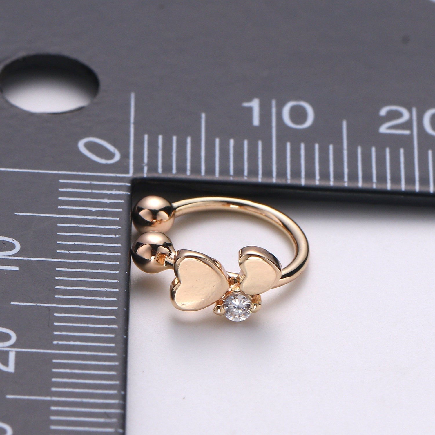 1x Dainty Heart Earcuff Gold Ear cuff cartilage earring no piercing, gold ear cuff, fake piercing, Love earcuff, Friendship ear cuff wrap - DLUXCA