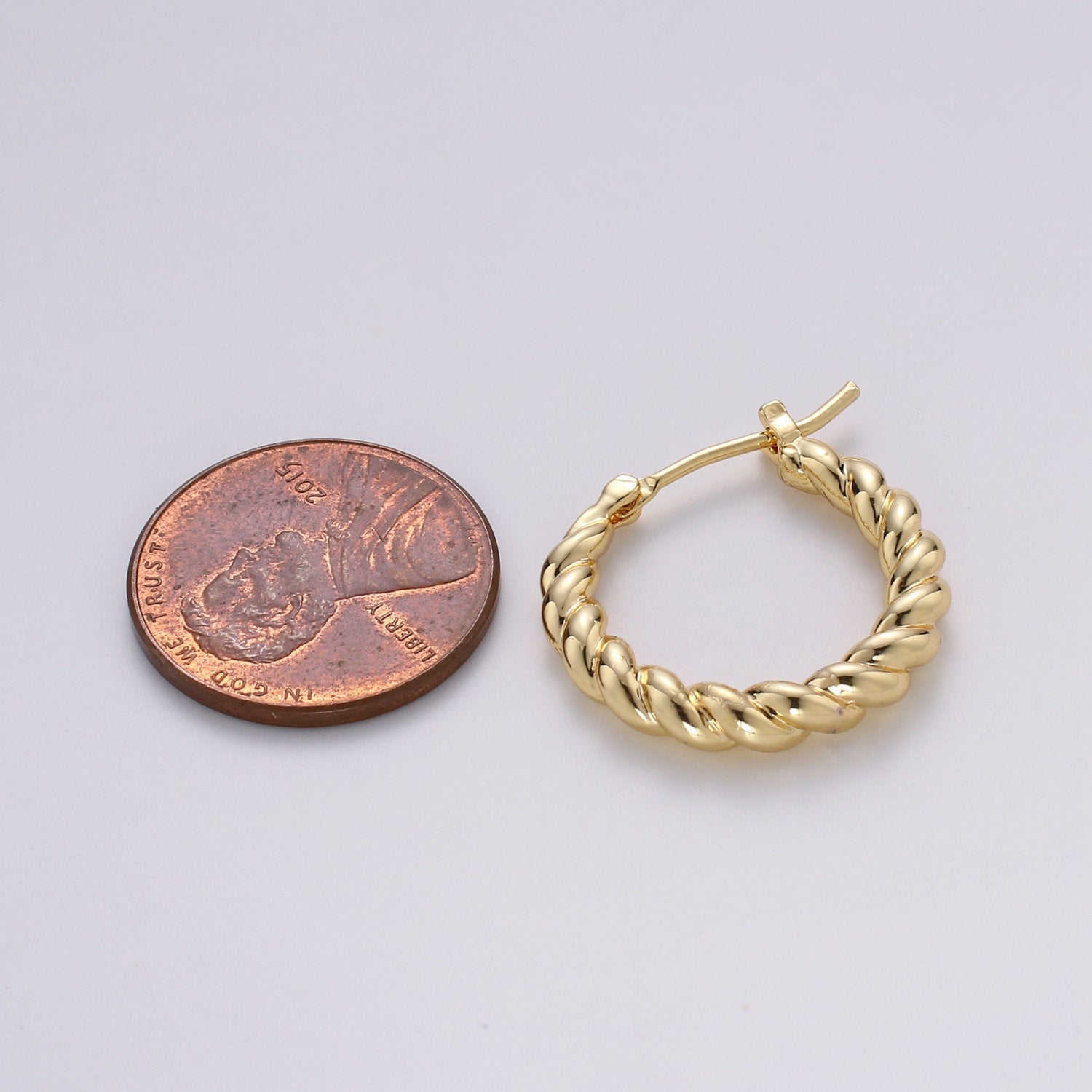 Small Twisted Hoop Earrings 20mm Hoop Earring Gold Vermeil Earr-1298 - DLUXCA